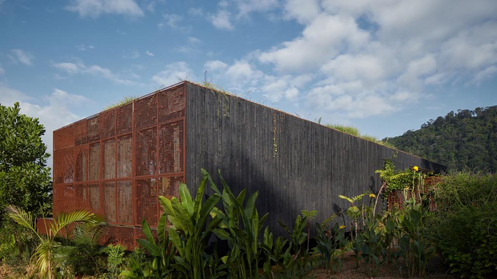 Дизайнеры умело спрятали дом для отпуска в джунглях Коста-Рики. Фото интерьера