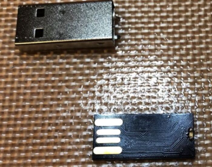 Людей просят не покупать USB-флешки с защитой от 5G. По словам экспертов, они ничем не отличаются от обычных