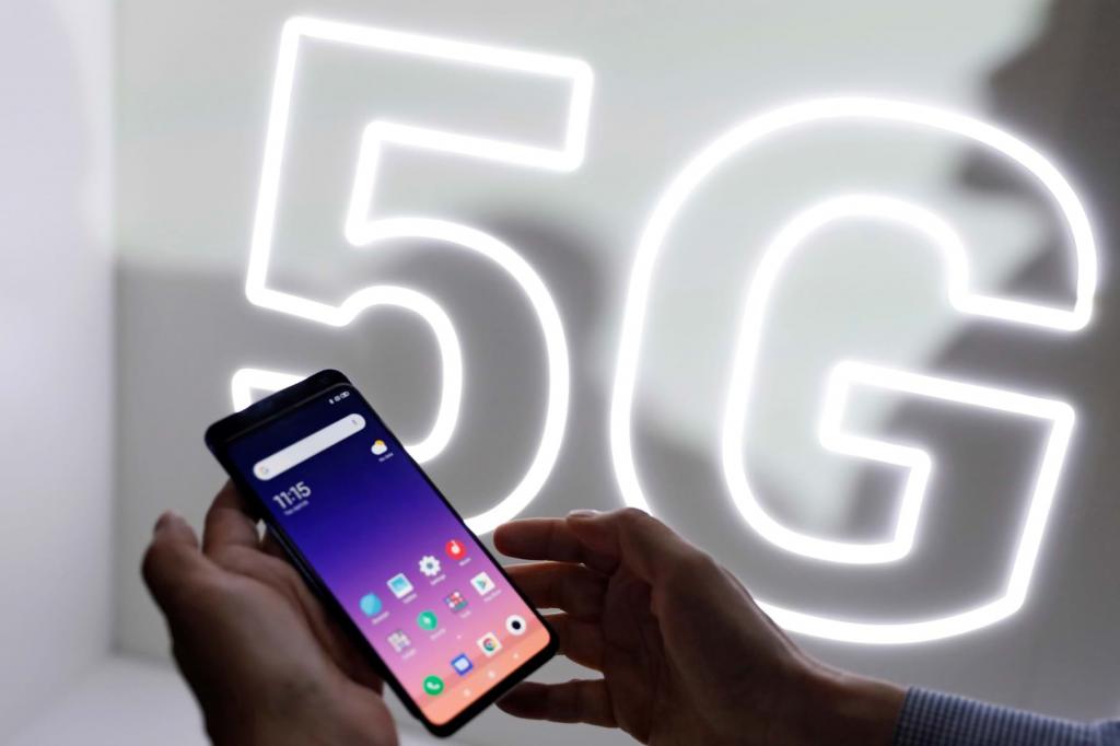 Интерес потребителей к стационарным гаджетам приведет к высоким ценам на следующее поколение смартфонов 5G
