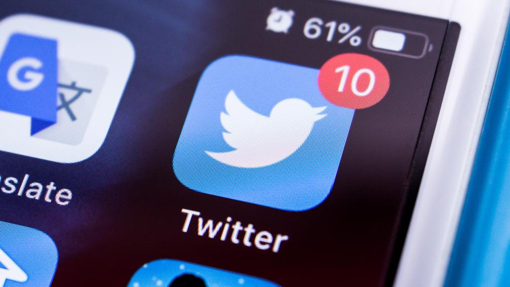 Обновление в Twitter заставит пользователей переходить по ссылкам и читать статьи, прежде чем делиться ими: так владельцы решили бороться с дезинформацией, процветающей в этой социальной сети