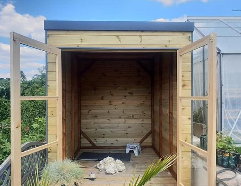 Уютный летний домик "с нуля" и недорого: проект британки Мишель Пилкингтон