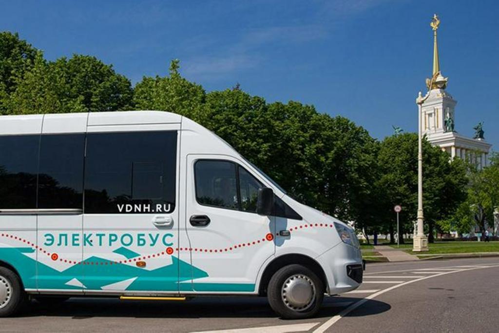 Яркие и красивые электробусы совершенно бесплатно возят всех посетителей ВДНХ с 24 июня