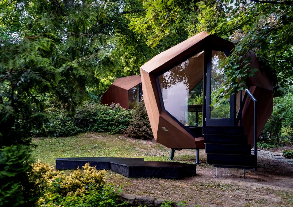 Уникальная кабина-комната от венгерских дизайнеров: ее можно сделать своими руками по чертежам и поставить во дворе