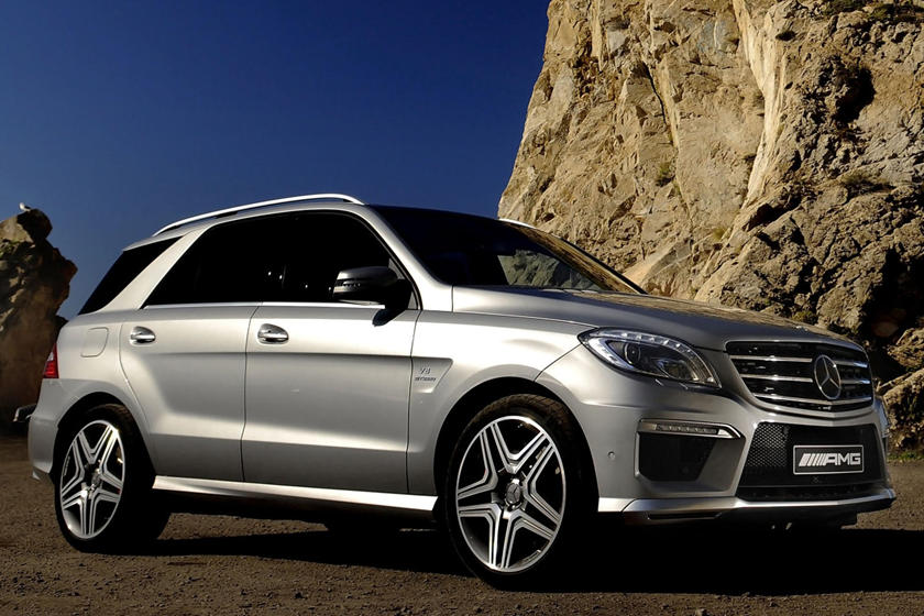 Компании придется ответить: владельцы Mercedes требуют 200 миллионов долларов за лопающиеся панорамные стекла