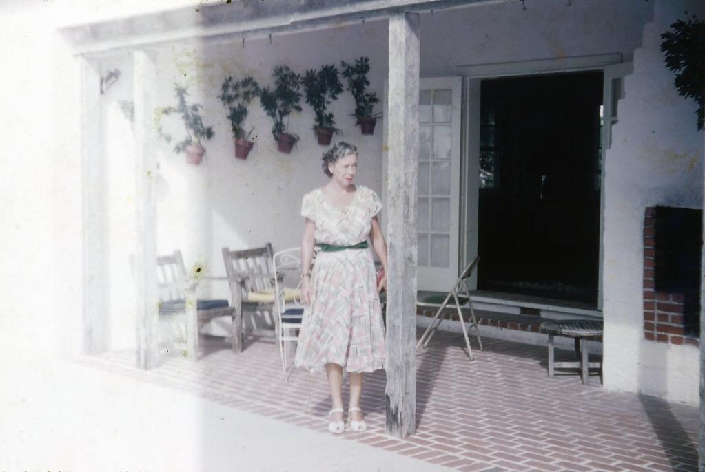 Сокровища бабушкиного комода: домашняя мода 1950-х годов возвращается
