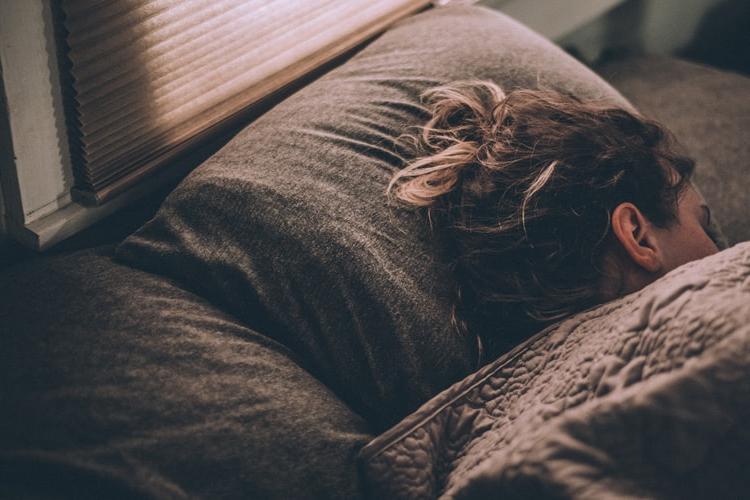 "Найдите время, чтобы расслабиться": 8 упражнений, которые советуют успешные люди для крепкого сна
