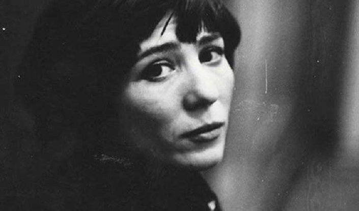 Елене Камбуровой, чьим голосом поет Анастасия в "Гардемаринах", – 80. Как певица выглядела в молодости (фото)
