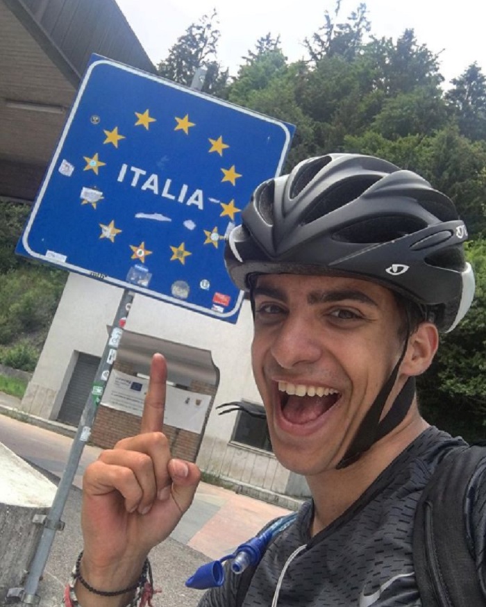 Из Шотландии в Грецию: студент проехал на велосипеде 2000 миль за 48 дней, чтобы попасть домой