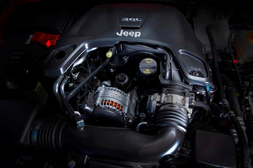 Ford Bronco 2021 VS Jeep Wrangler: различия и преимущества - классический поединок