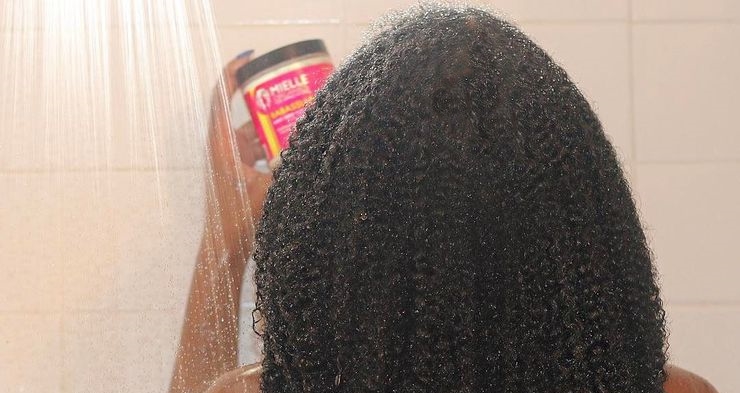 Частое мытье и отсутствие масел: 10 вещей, которые не дают вам отрастить волосы желаемой длины