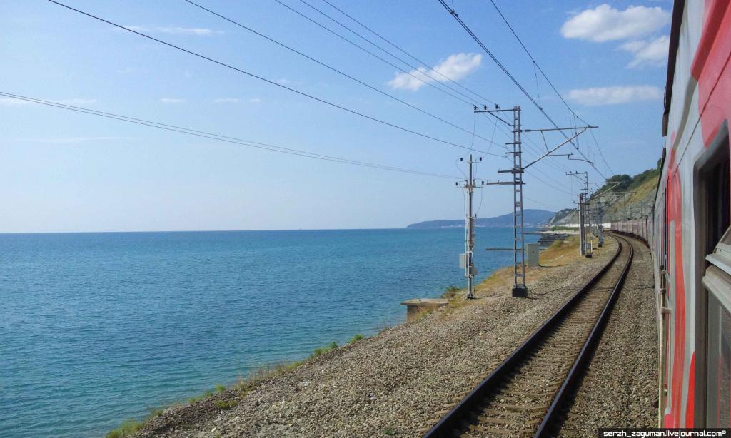 "Можно с удобством путешествовать вдоль черноморского побережья": из Симферополя начнут ходить поезда в Ростов и Адлер