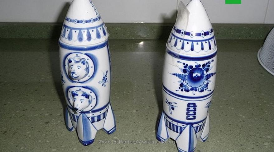 По мнению главы «Роскосмоса», космические корабли можно украшать хохломой и гжелью для сохранения традиций русского народного промысла