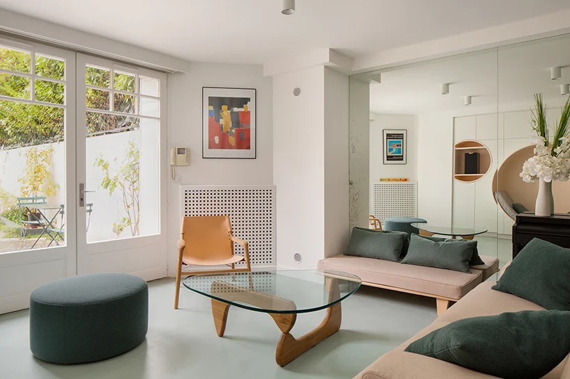 Дизайнеры превратили гараж в квартиру: ванная, кухня, спальни - всё есть