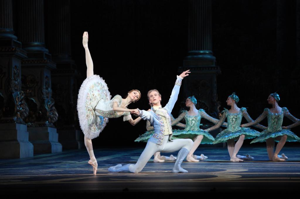 "Четыре персонажа в поисках сюжета": внеплановая премьера открыла балетный сезон в Большом театре уже 10 сентября