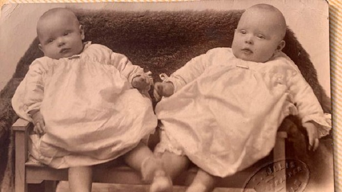 Самым старым близнецам Британии исполнилось 100 лет: в чем секрет их жизни?