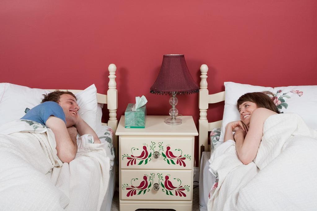 «Мы хотели как лучше!»: муж с женой решили сделать отдельные спальни, но это разрушило их отношения