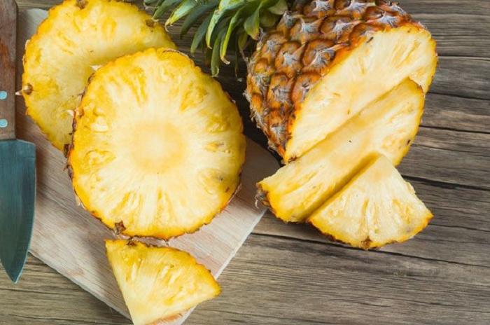 Знакомый продавец рассказал, как выбрать вкусный ананас: совет ни разу не подвел