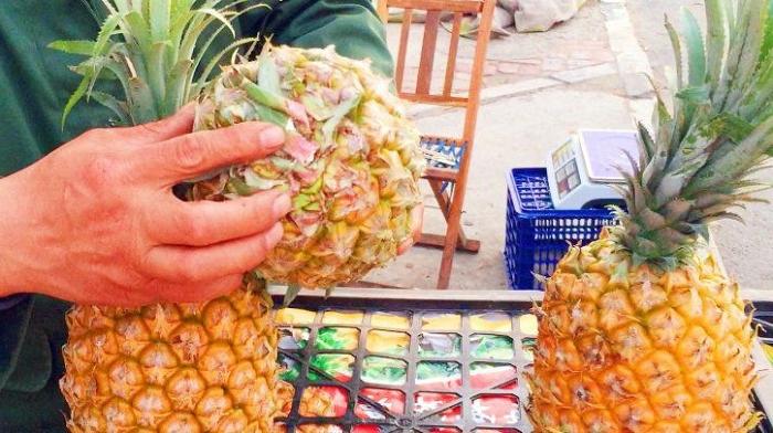 Знакомый продавец рассказал, как выбрать вкусный ананас: совет ни разу не подвел