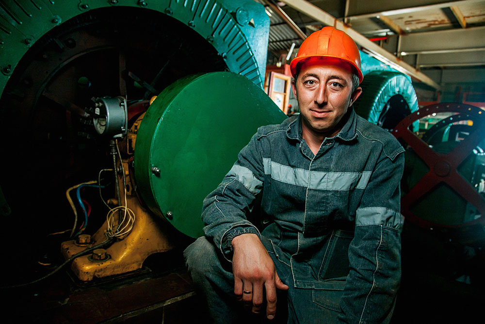 "Люди - соль Земли": удивительный фотопроект компании "Руссоль" к Дню шахтера (фото)