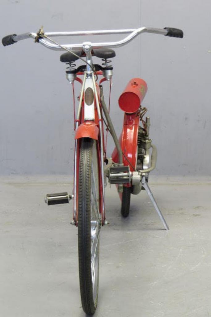 Третье колесо: более ста лет назад Смит разработал необычное мотор-колесо для велосипеда