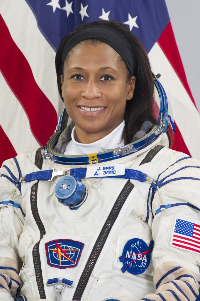Ее имя войдет в историю: Джанет Эппс станет первой афроамериканкой в составе экипажа Международной космической станции