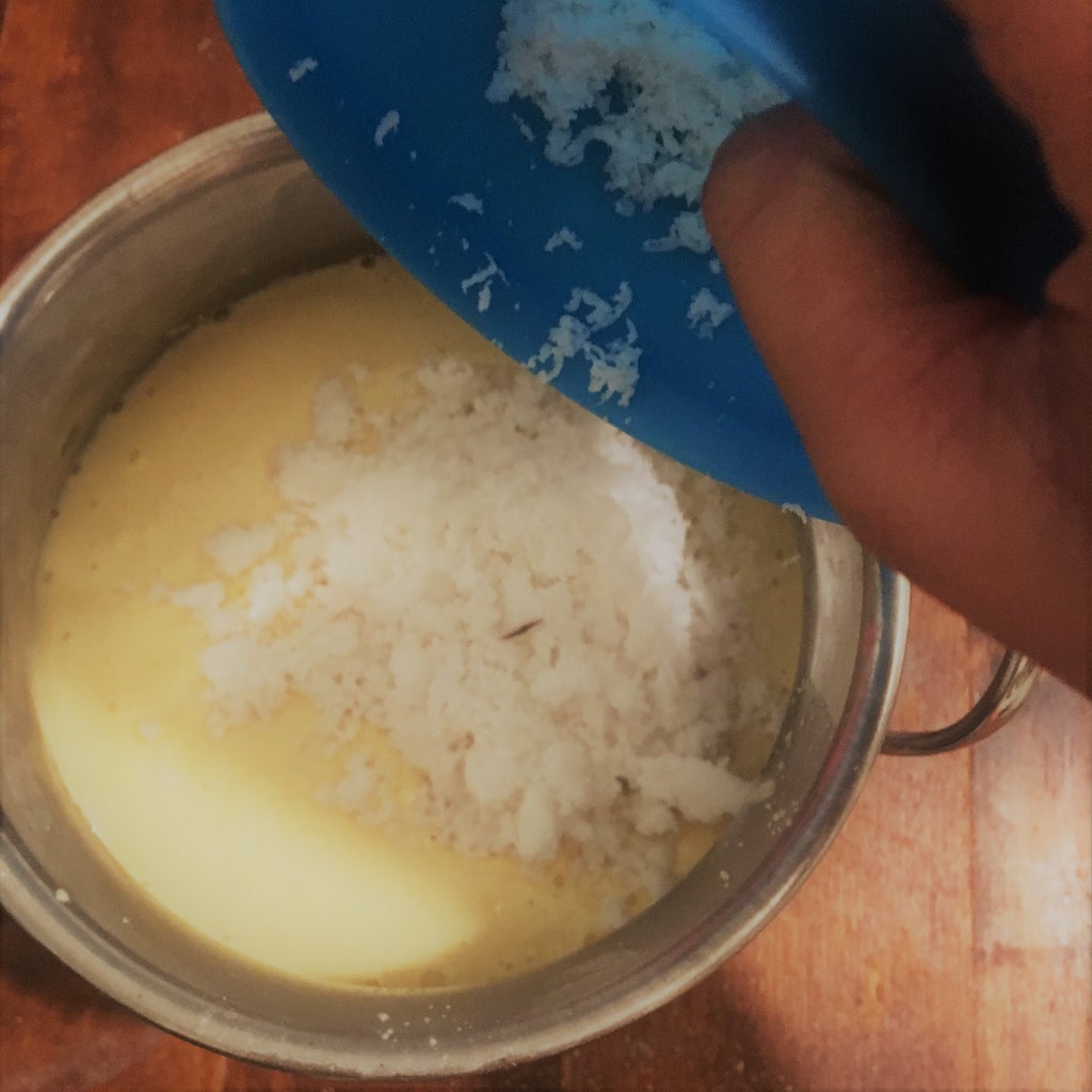 Приготовила вкуснейшие шарики из манки: главная изюминка - кокос