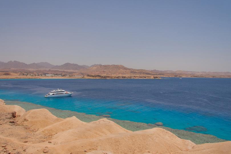 Египет ждет туристов из России, а отдыхать комфортно там круглый год: маршрут по лучшим пляжам страны