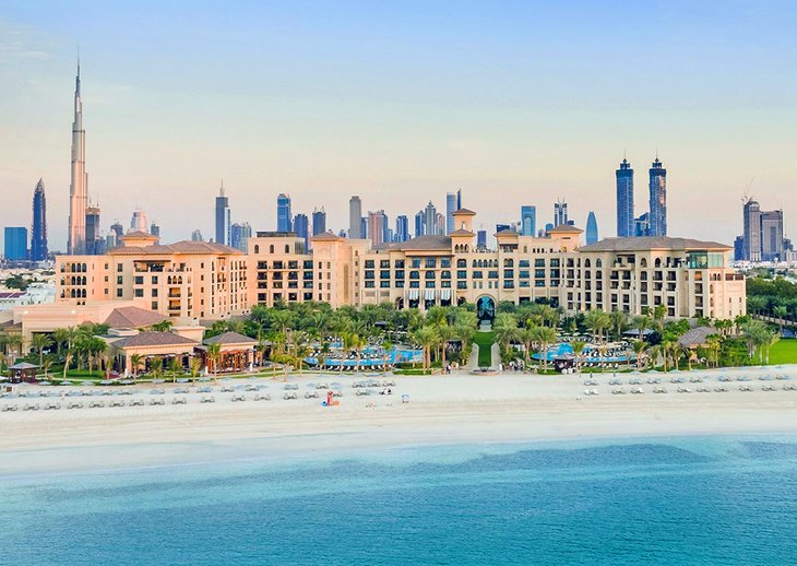 Возобновляются рейсы в Дубай: решили отдохнуть осенью - пришлось задуматься о лучшем отеле. Делимся списком