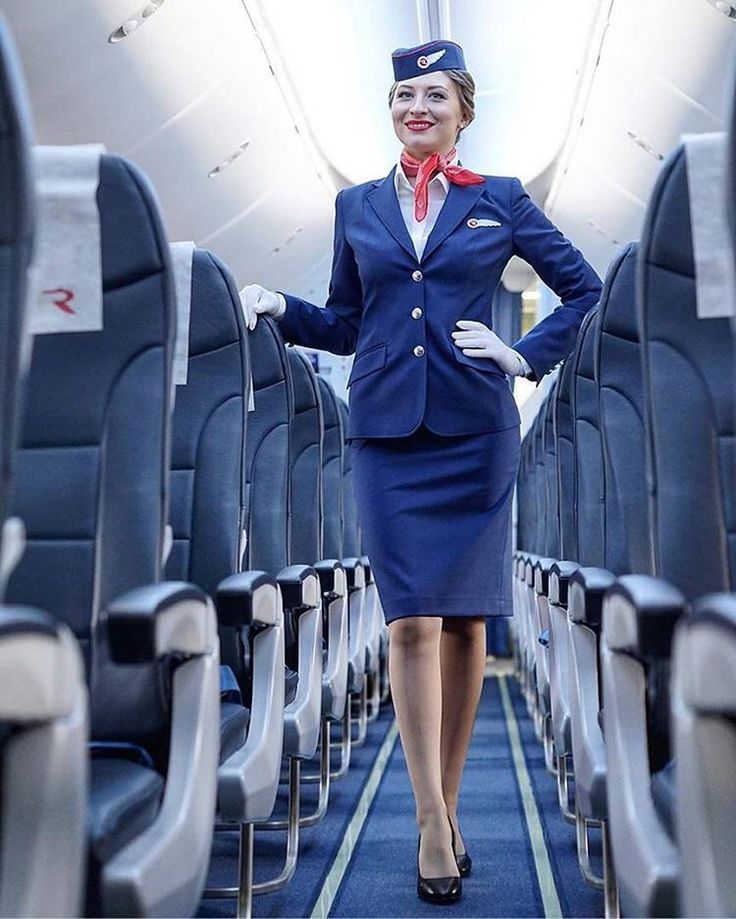 Чтобы пассажиры лучше усвоили правила поведения на борту самолета, авиакомпания "Россия" сняла мюзикл на эту тему (видео)