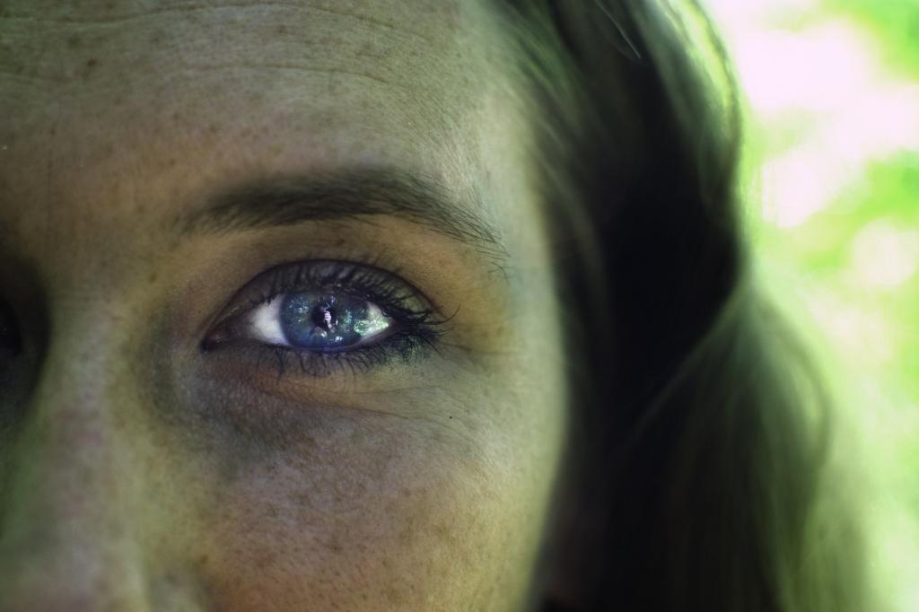 "Мы просто не видим достаточно чистой кожи": визажист Саша Паллари борется против повального увлечения фильтрами Instagram