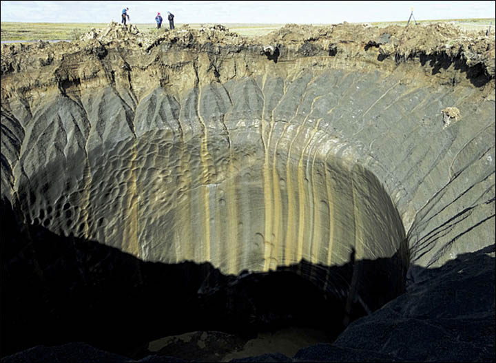 Сенсационная находка: на Ямале вновь обнаружили огромную воронку (видео)
