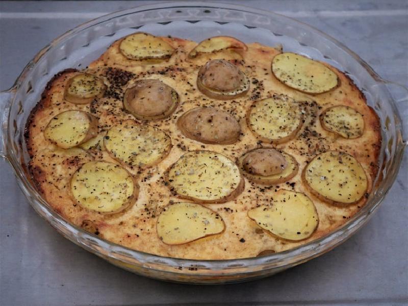 Картофель с сыром чеддер и маслом на гарнир: радуем своих родных и близких необычным ужином