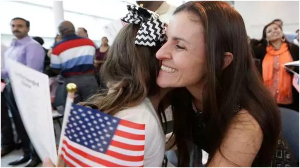 Американская мечта: фото людей, которые только что получили гражданство США