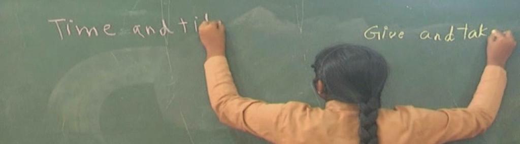 16-летняя девушка из Индии пишет 45 слов в минуту двумя руками (видео)