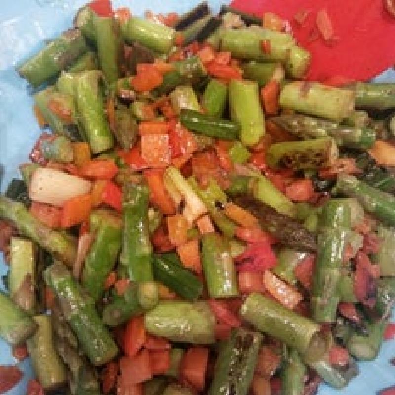 Запеченная постная лапша с овощами - отличный гарнир к отбивной или к салату из свежих овощей: рецепт