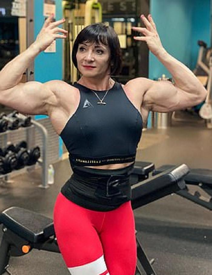 Оксана Пяри призналась, что люди боятся ее мускулатуры: россиянка хочет изменить отношение к женщинам-бодибилдерам