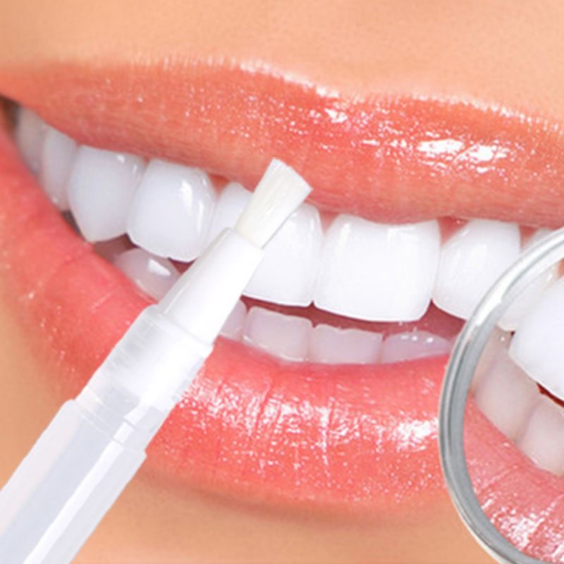 "Используя отбеливающую пасту, эффект увидите через месяц": можно ли отбелить зубы за один день (отвечают американские дантисты Марк Ловенберг и Брайан Харрис)
