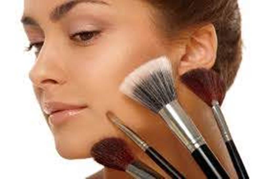 Основа под макияж: ошибки, которых следует избегать для достижения идеального результата
