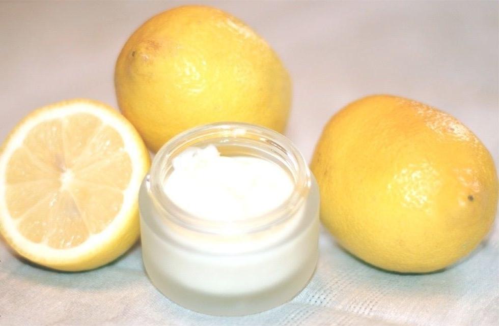 Действительно ли лимонный сок помогает от прыщей: мнение зарубежных дерматологов