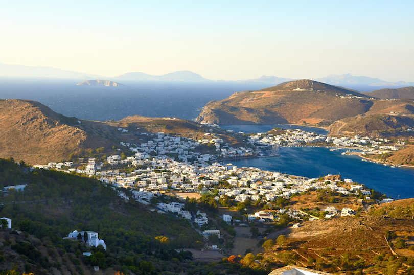 Греция продолжает ждать россиян на отдых: решили посетить красивые города этой страны