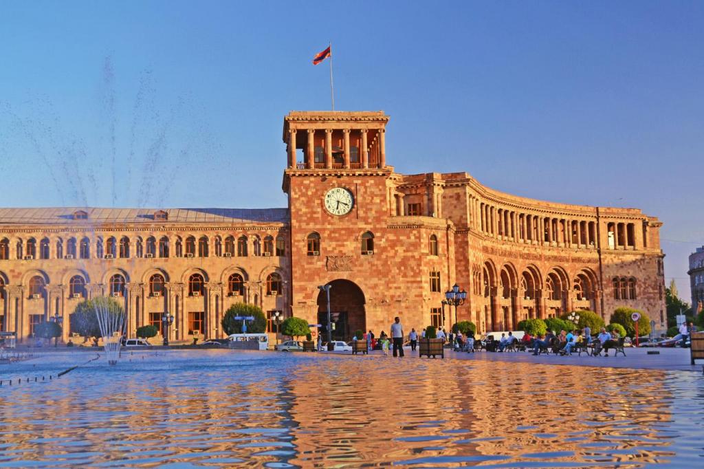 "Стоунхендж" и древнейший алфавит: в честь Дня независимости Армении вспоминаем лучшие туристические достопримечательности страны, которые можно увидеть в любое время