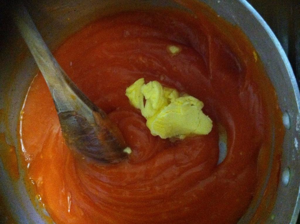 Апельсиновый пирог с воздушным безе: попробовала лакомство в кафе, теперь готовлю его сама