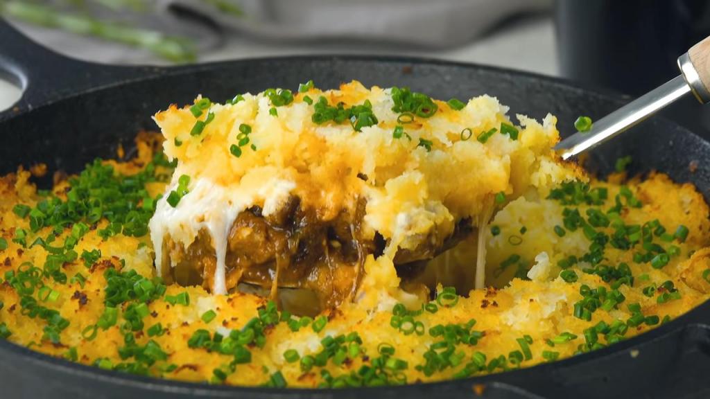 Рагу из говядины с картофельной крошкой: интересный рецепт оригинального блюда