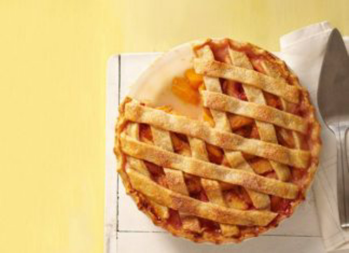 Осенняя идея для сладкоежек: тыквенный пирог в медовой глазури