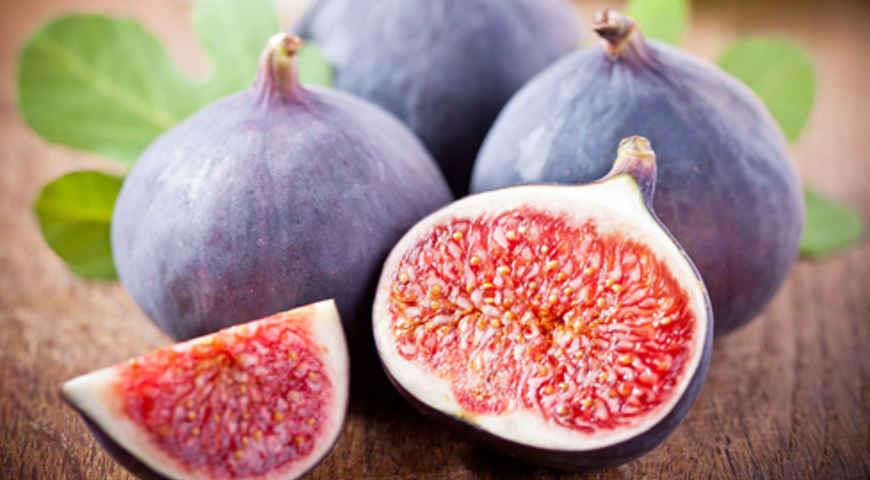 Осенью можно вкусно укрепить иммунитет: 5 осенних фруктов, которые в этом помогут