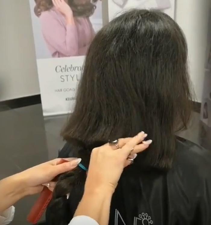 Женщина решила остричь волосы до пят: результат превзошел все ее ожидания