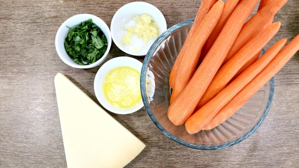 Печеная морковь с пармезаном и чесноком: отличный вариант необычного гарнира к мясу