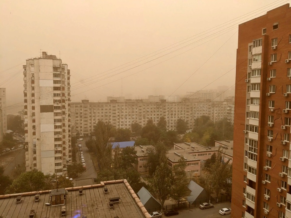 Регионы России накрывают пыльные бури, от которых страдает здоровье легких: как обезопасить себя и своих детей от воздействия пыли
