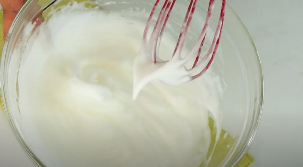 Нежный пирог на основе сгущенного молока готовлю без духовки на пару: рецепт