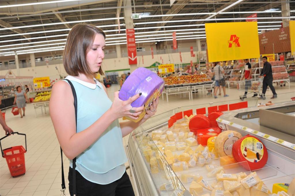 На втором месте плавленый: россияне назвали любимые сорта сыра